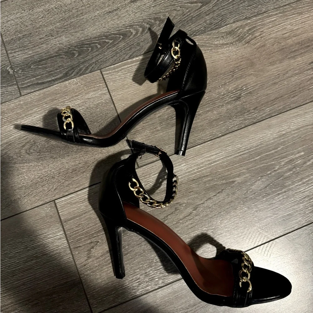 Never worn. SHEIN women heels - Picture 1 of 3